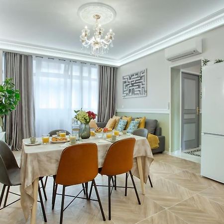 Charming Apart New 2 Bedrooms With Aircon Paris Ngoại thất bức ảnh