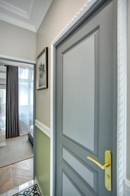 Charming Apart New 2 Bedrooms With Aircon Paris Ngoại thất bức ảnh