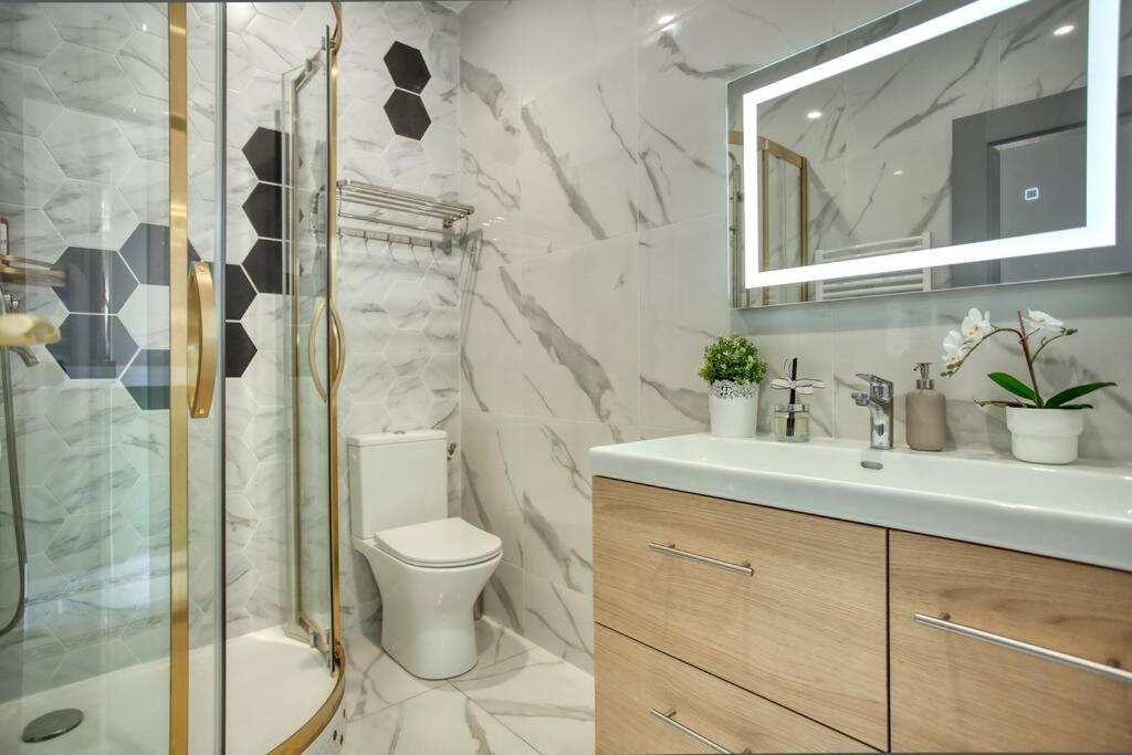 Charming Apart New 2 Bedrooms With Aircon Paris Ngoại thất bức ảnh